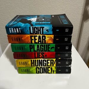 The first 6 books of Michael Grants “Gone” series